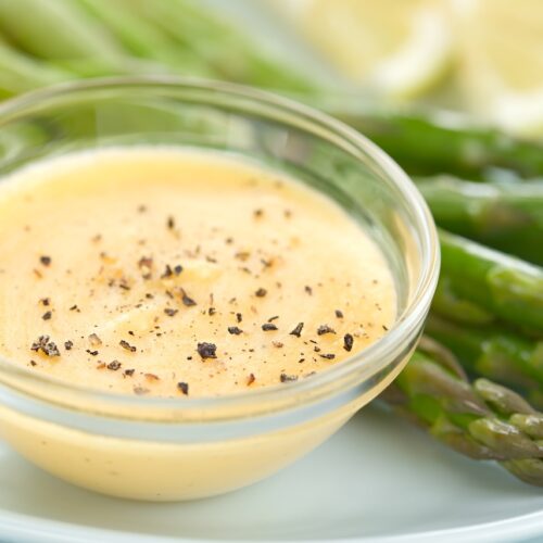 Pravá holandská omáčka – Dokonalá receptura oblíbené přílohy